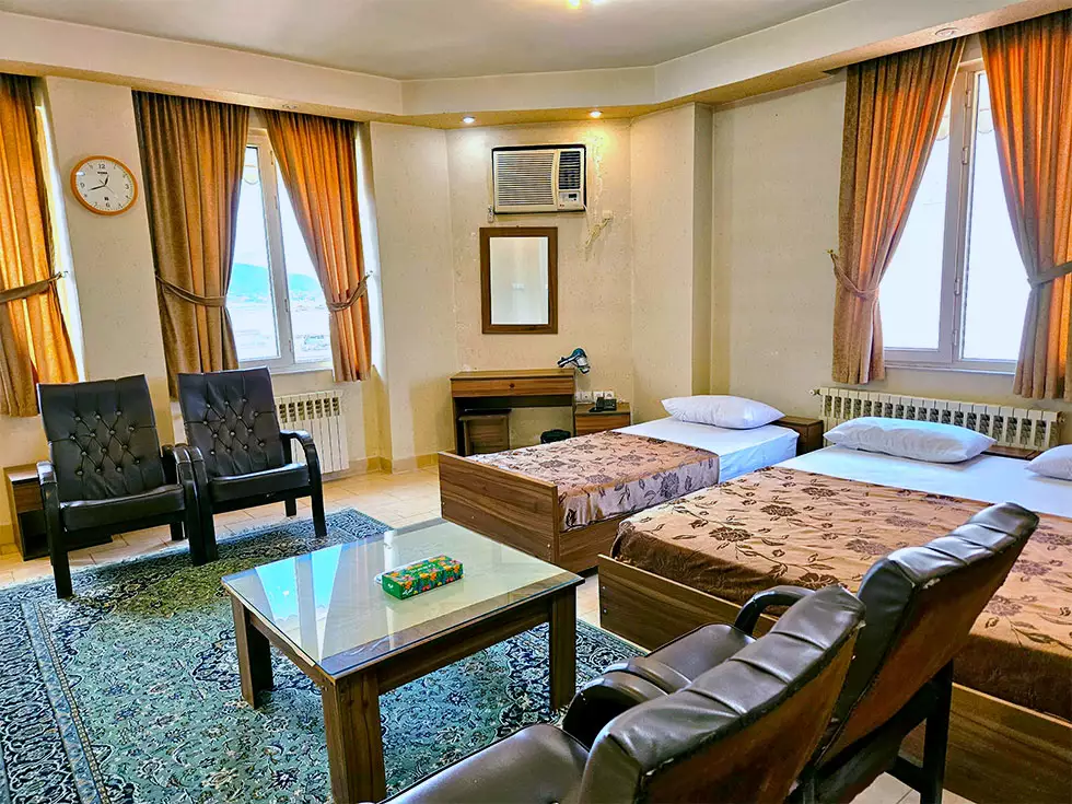 Alibaba https://cdn.alibaba.ir/ostorage/hotel-accommodation-images/689310cfac13a7ed0d865648_دو اتاق خواب مجزا.webp